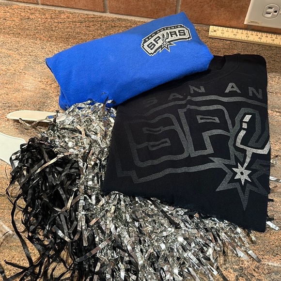 San Antonio Spurs TShirts - Set of 2 with Pom Poms - Picture 1 of 9